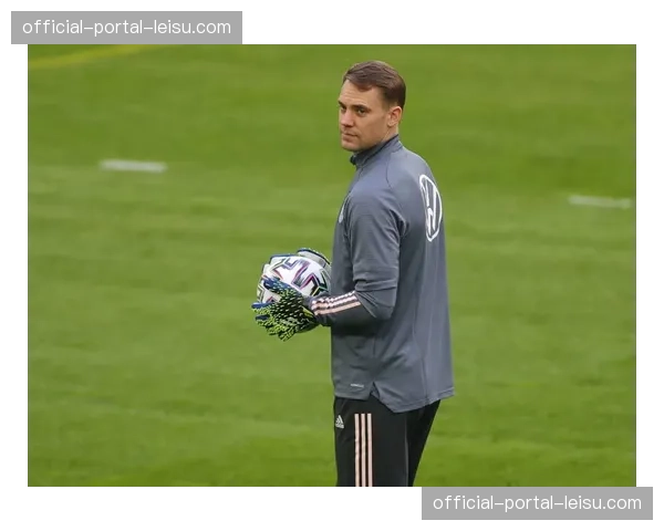 伤病：意大利核心主炮贝加姆训练中手腕骨折，提前告别本届世界杯