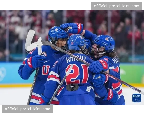 世界女子冰球锦标赛：加拿大队点球战胜美国队夺冠